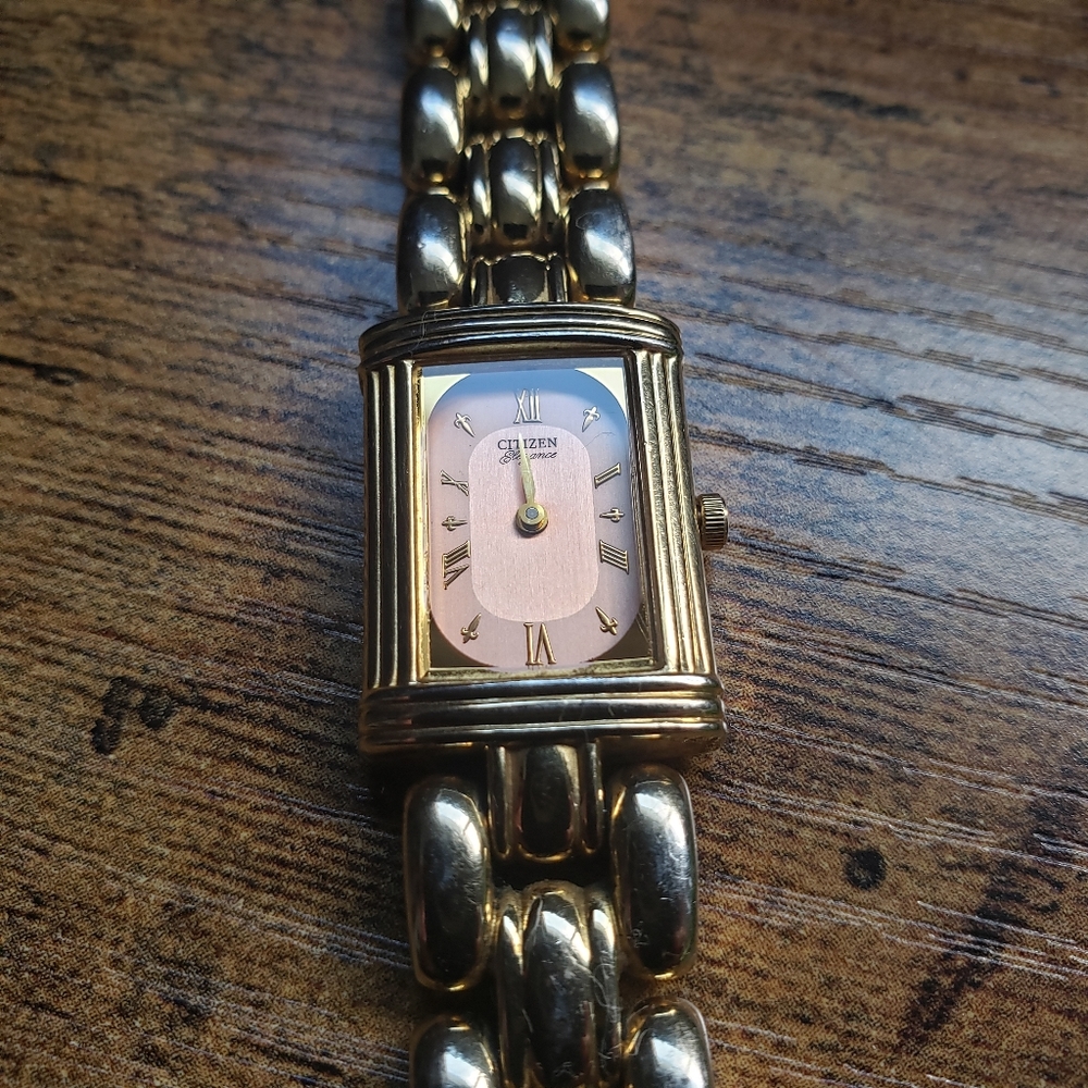 Citizen Elegance Watch - Needs Battery